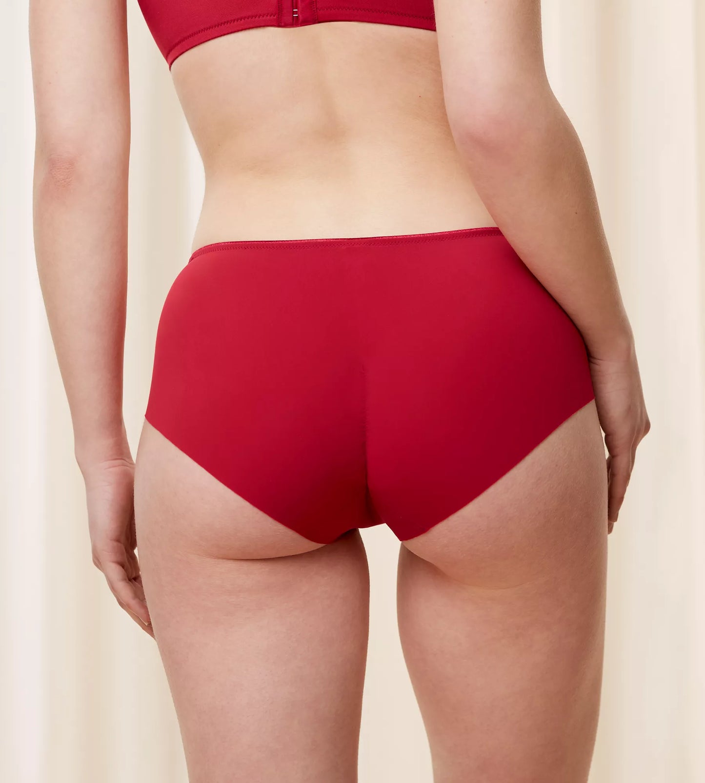 Triumph Hipster - Essential Minimizer Hipster X - 00OZ DEEP CRIMSON